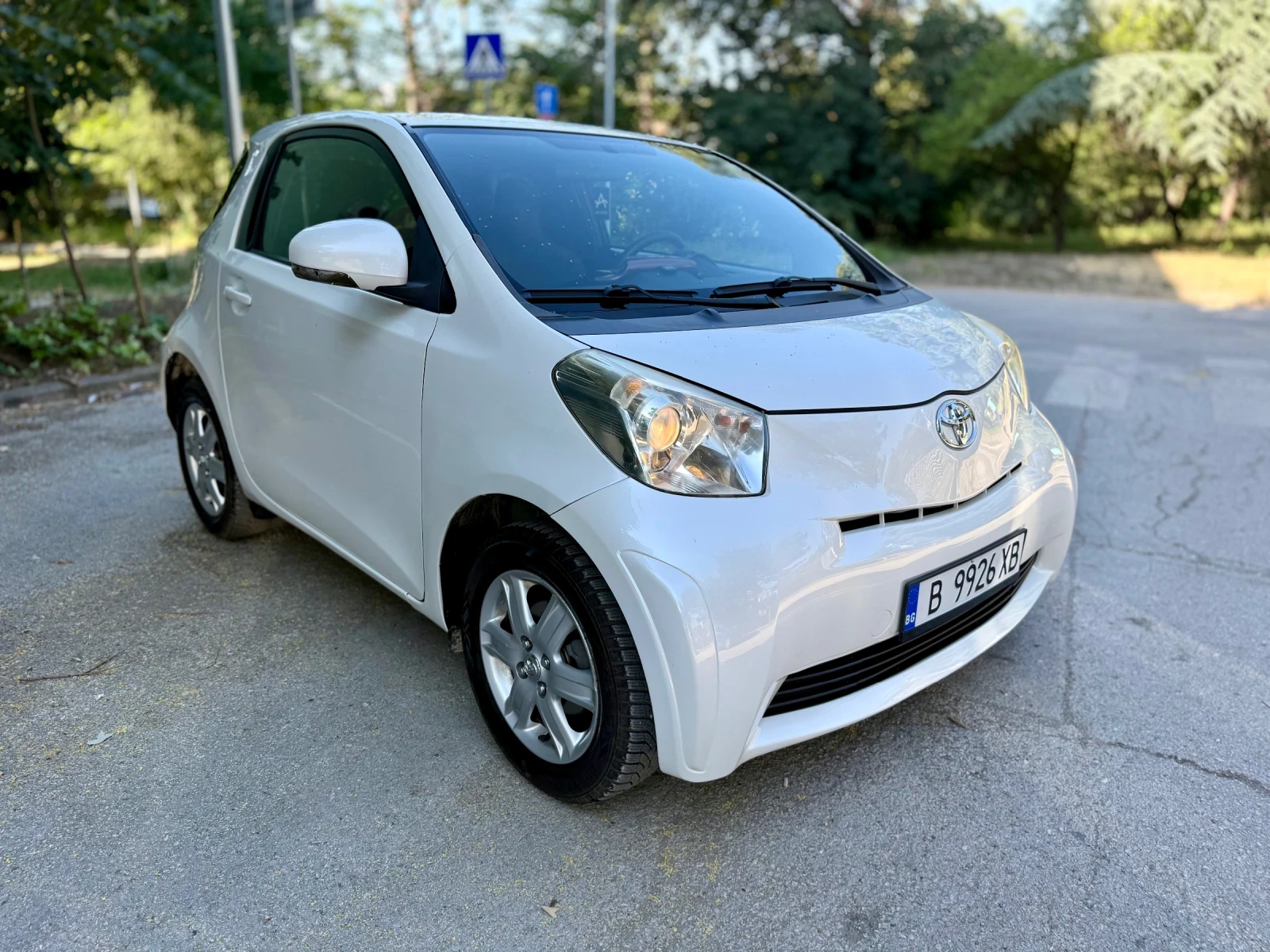 Toyota IQ 4 местна, снимка 9 - Автомобили и джипове - 55098242