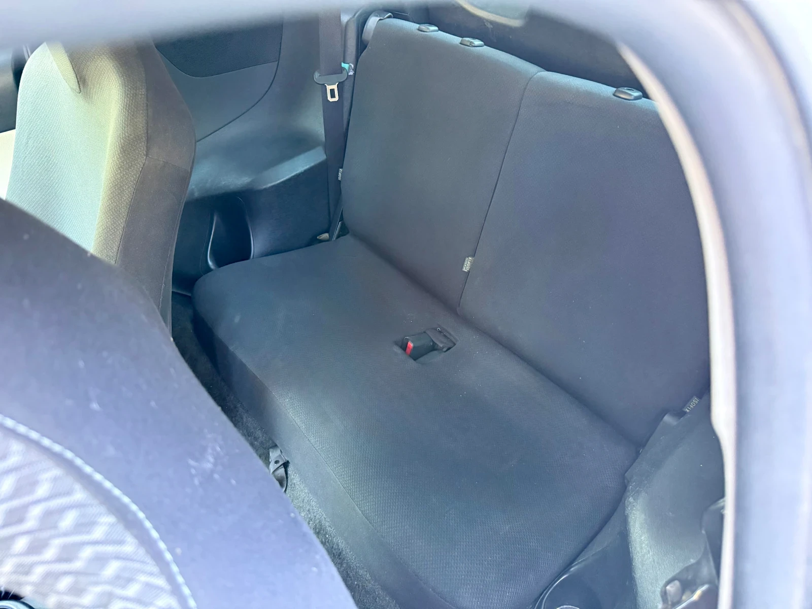 Toyota IQ 4 местна, снимка 13 - Автомобили и джипове - 55098242