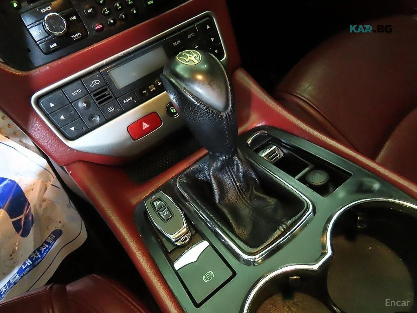 Maserati GranTurismo 4.7 SPORT* КОЖА* ПОДГРЕВ* КАМЕРА, снимка 12 - Автомобили и джипове - 56168605