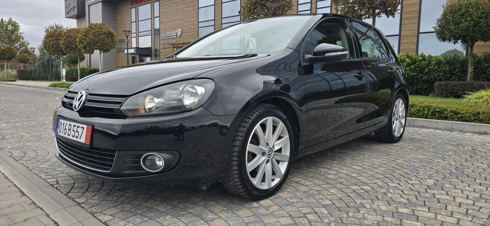 VW Golf 2.0TDI 140к.с.Highline* NAVI* ЛИЗИНГ* DSG* , снимка 3 - Автомобили и джипове - 56232543