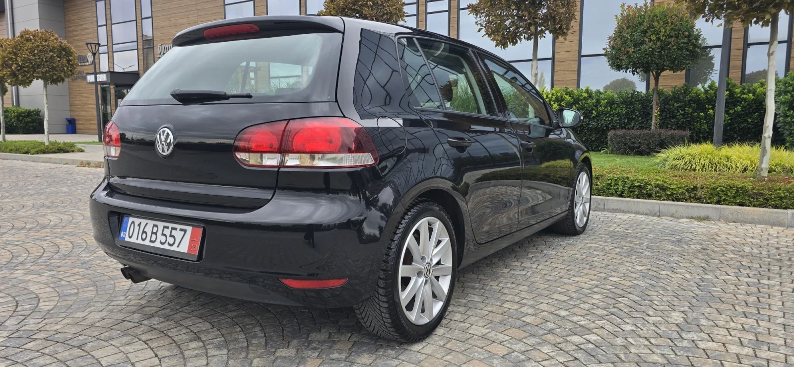 VW Golf 2.0TDI 140к.с.Highline* NAVI* ЛИЗИНГ* DSG* , снимка 6 - Автомобили и джипове - 56232543