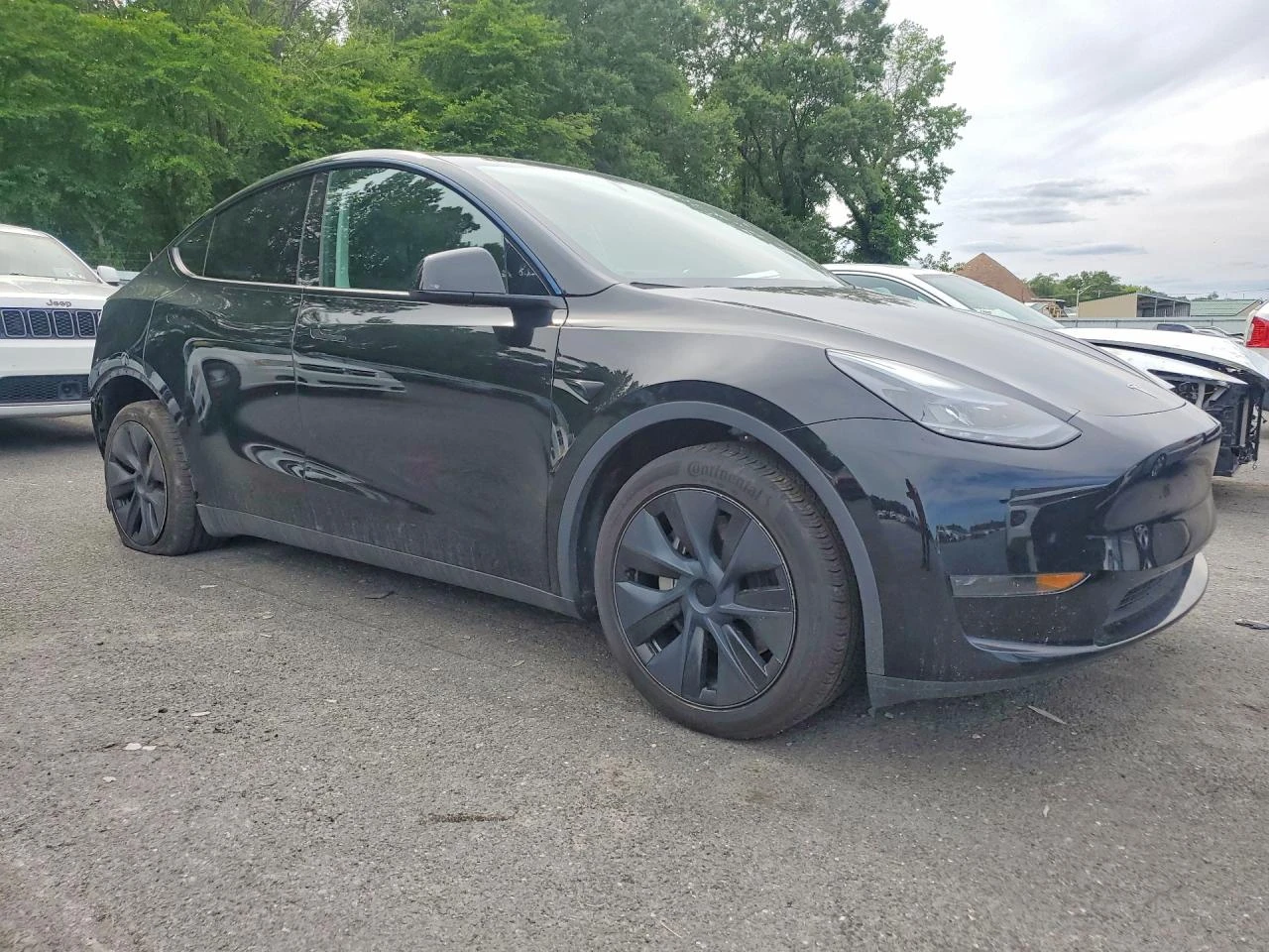 Tesla Model Y, снимка 4 - Автомобили и джипове - 56376697
