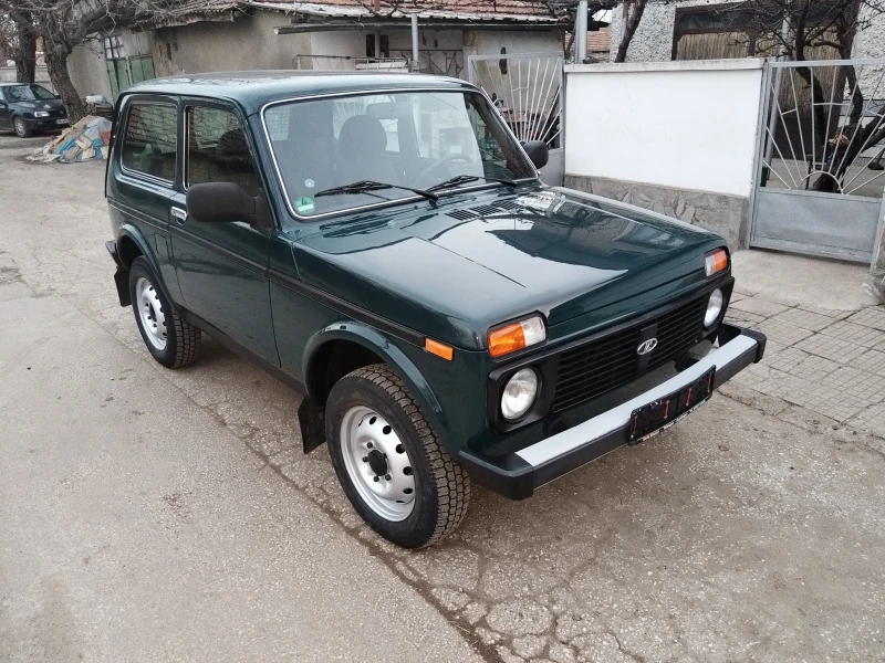 Lada Niva 1.7i, снимка 1 - Автомобили и джипове - 48417799