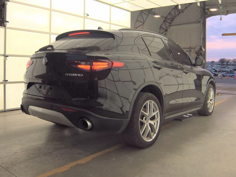 Alfa Romeo Stelvio Sport, снимка 4 - Автомобили и джипове - 53118110