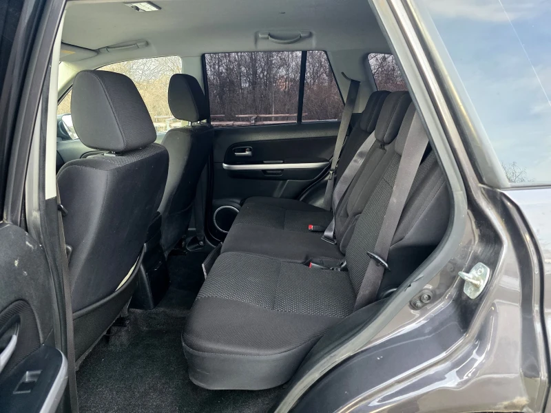 Suzuki Grand vitara Фейслифт, 4х4, снимка 15 - Автомобили и джипове - 53191891