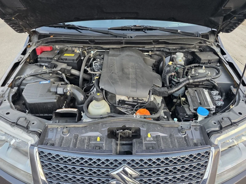 Suzuki Grand vitara Фейслифт, 4х4, снимка 12 - Автомобили и джипове - 53191891
