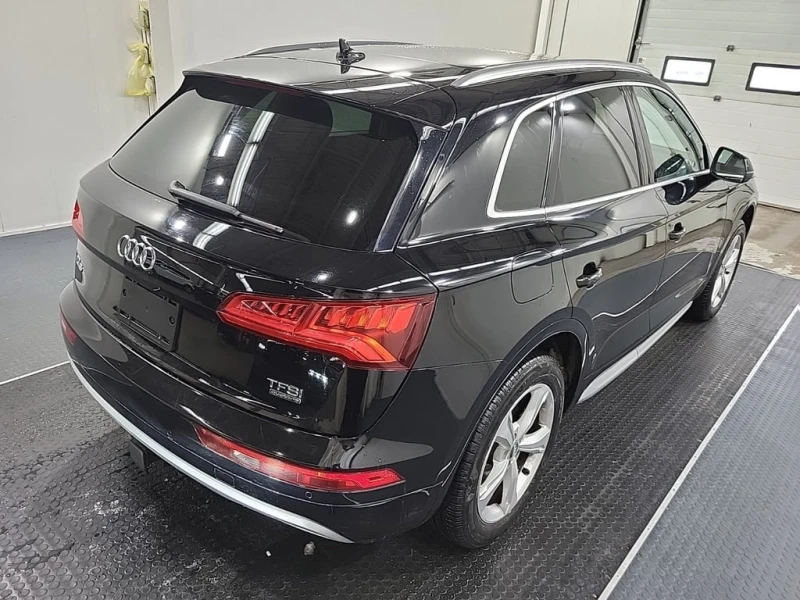 Audi Q5 * PROGRESSIV * ПАНОРАМА * ДВА КЛЮЧА * ПОДГРЕВИ* , снимка 3 - Автомобили и джипове - 53420634
