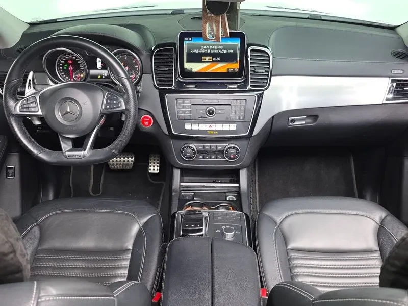 Mercedes-Benz GLC 350 D 4Matic Coupe, снимка 6 - Автомобили и джипове - 54835368