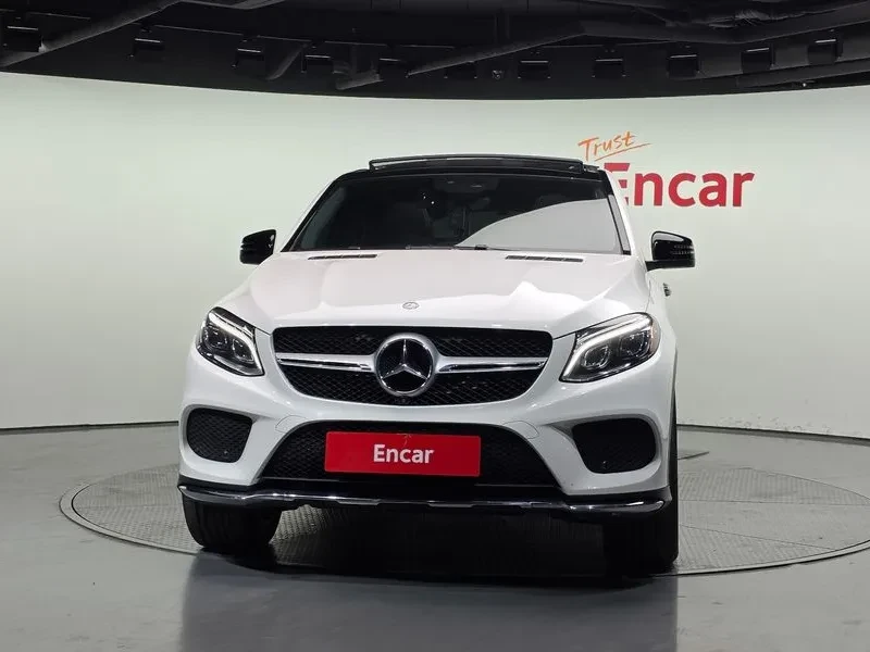 Mercedes-Benz GLC 350 D 4Matic Coupe, снимка 3 - Автомобили и джипове - 54835368