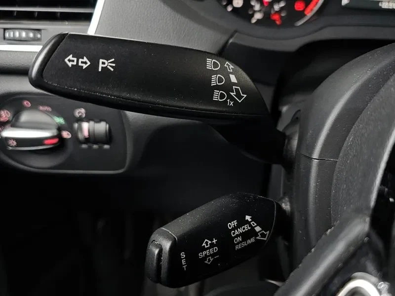 Audi Q3 2.0 TDI Quattro, снимка 16 - Автомобили и джипове - 55128640