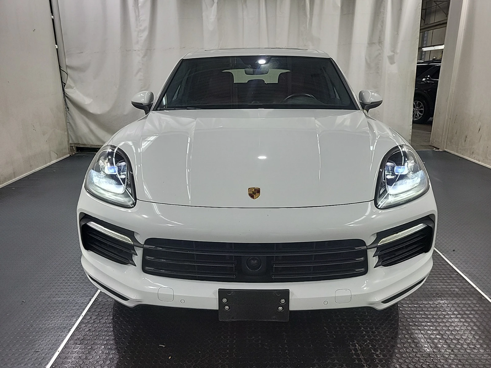 Porsche Cayenne * CARFAX* АВТОФИНАНСИРАНЕ БЕЗ ПЪРВОНАЧАЛНА ВНОСКА! - изображение 7