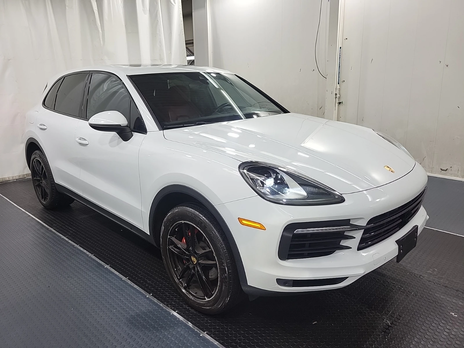 Porsche Cayenne * CARFAX* АВТОФИНАНСИРАНЕ БЕЗ ПЪРВОНАЧАЛНА ВНОСКА! - изображение 2