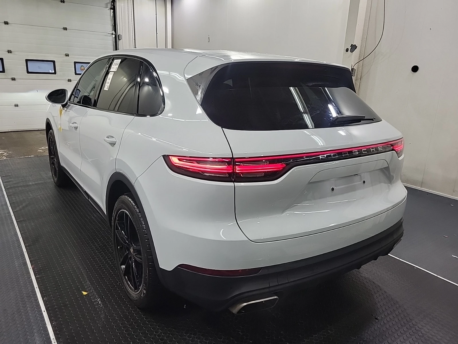 Porsche Cayenne * CARFAX* АВТОФИНАНСИРАНЕ БЕЗ ПЪРВОНАЧАЛНА ВНОСКА! - изображение 4