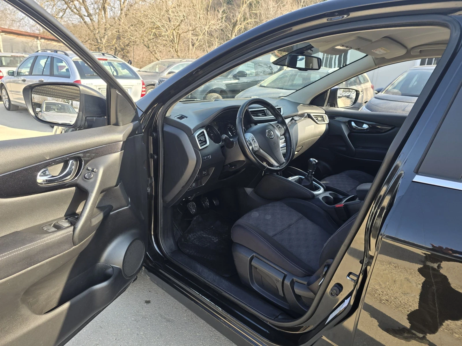 Nissan Qashqai 1.5d 110�.� 6 ��������  | Mobile.bg � ����������� 11