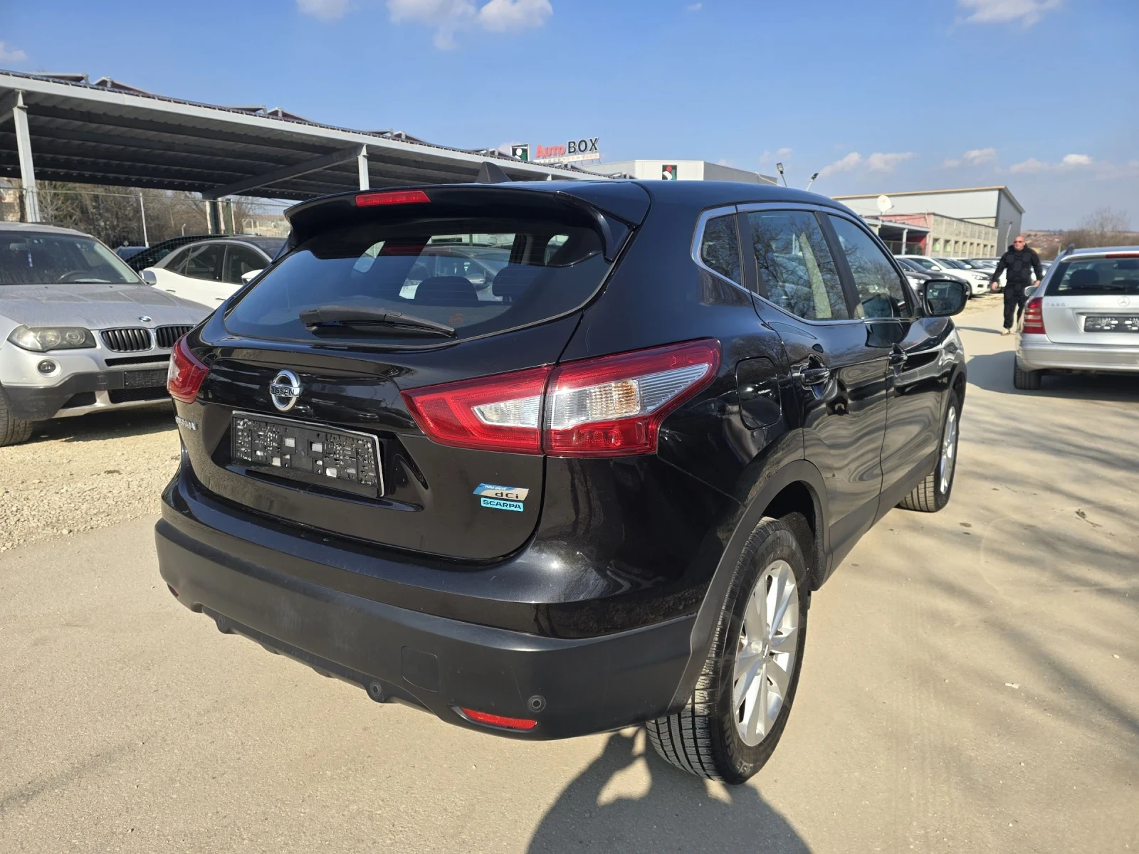 Nissan Qashqai 1.5d 110к.с 6 скорости  - изображение 4