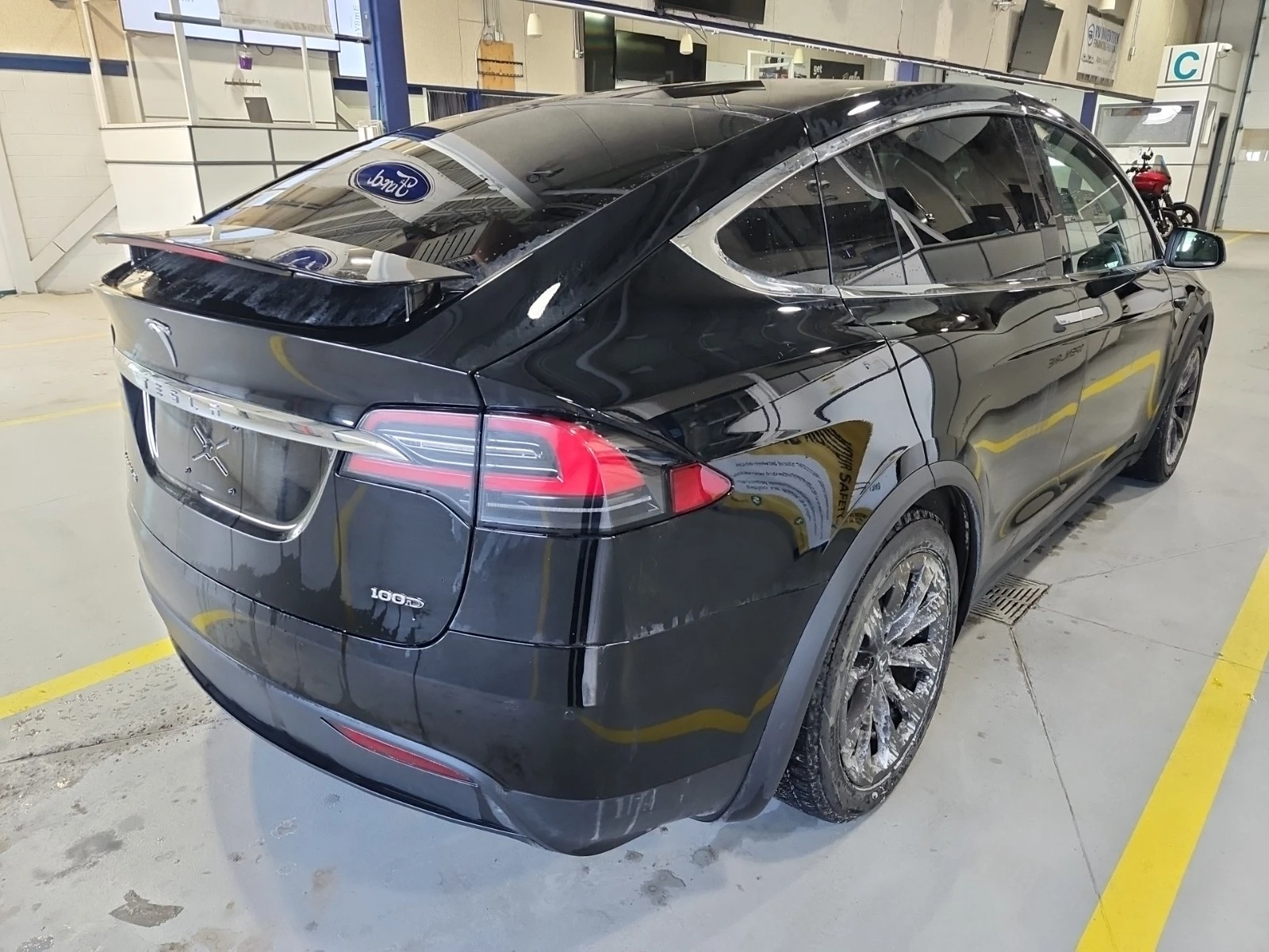 Tesla Model X 100D Long Range | AWD | 7 Места | Един Собственик , снимка 3 - Автомобили и джипове - 53758472