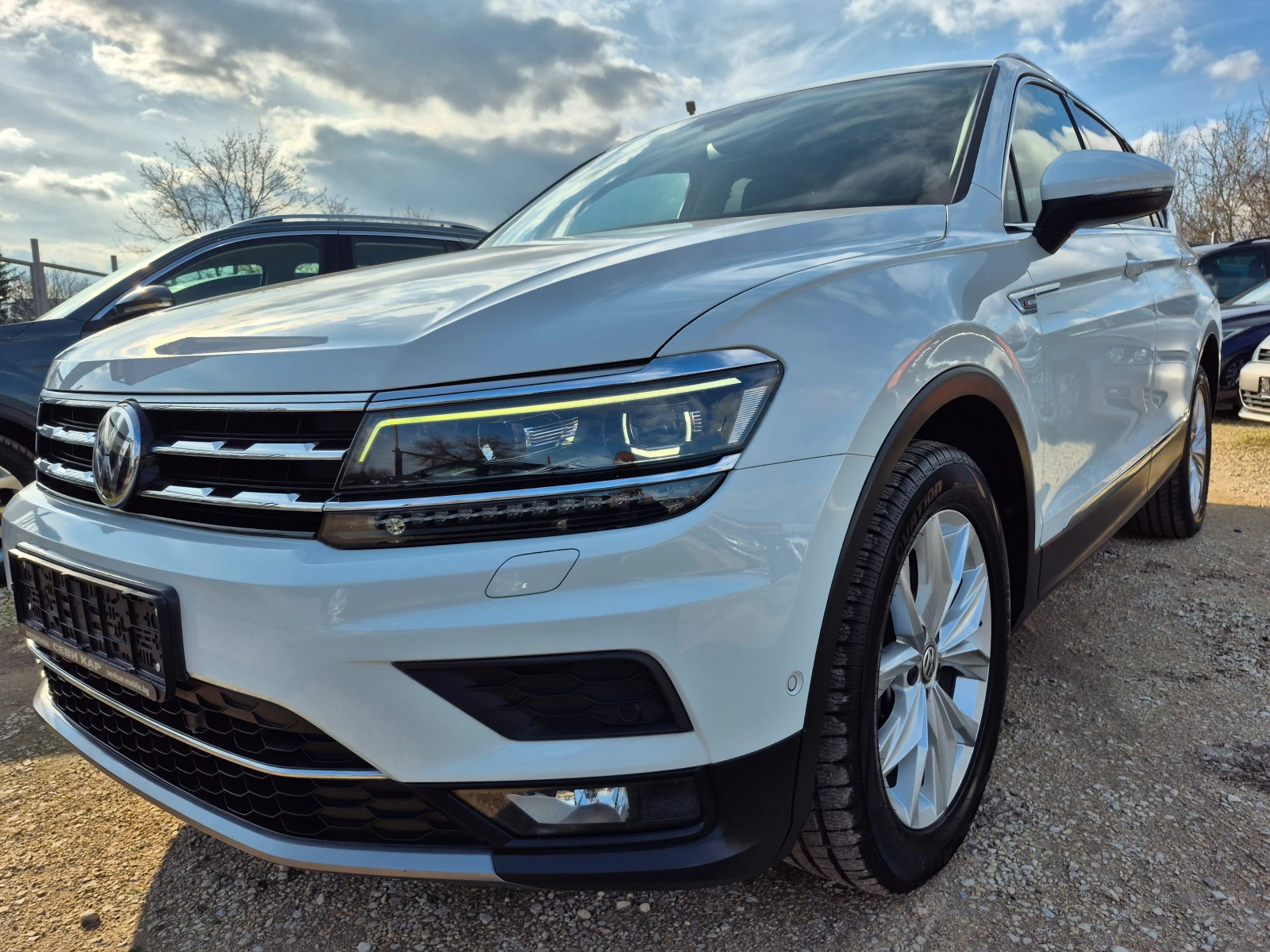 VW Tiguan Allspace 2.0TDI 4X4, снимка 2 - Автомобили и джипове - 54051043