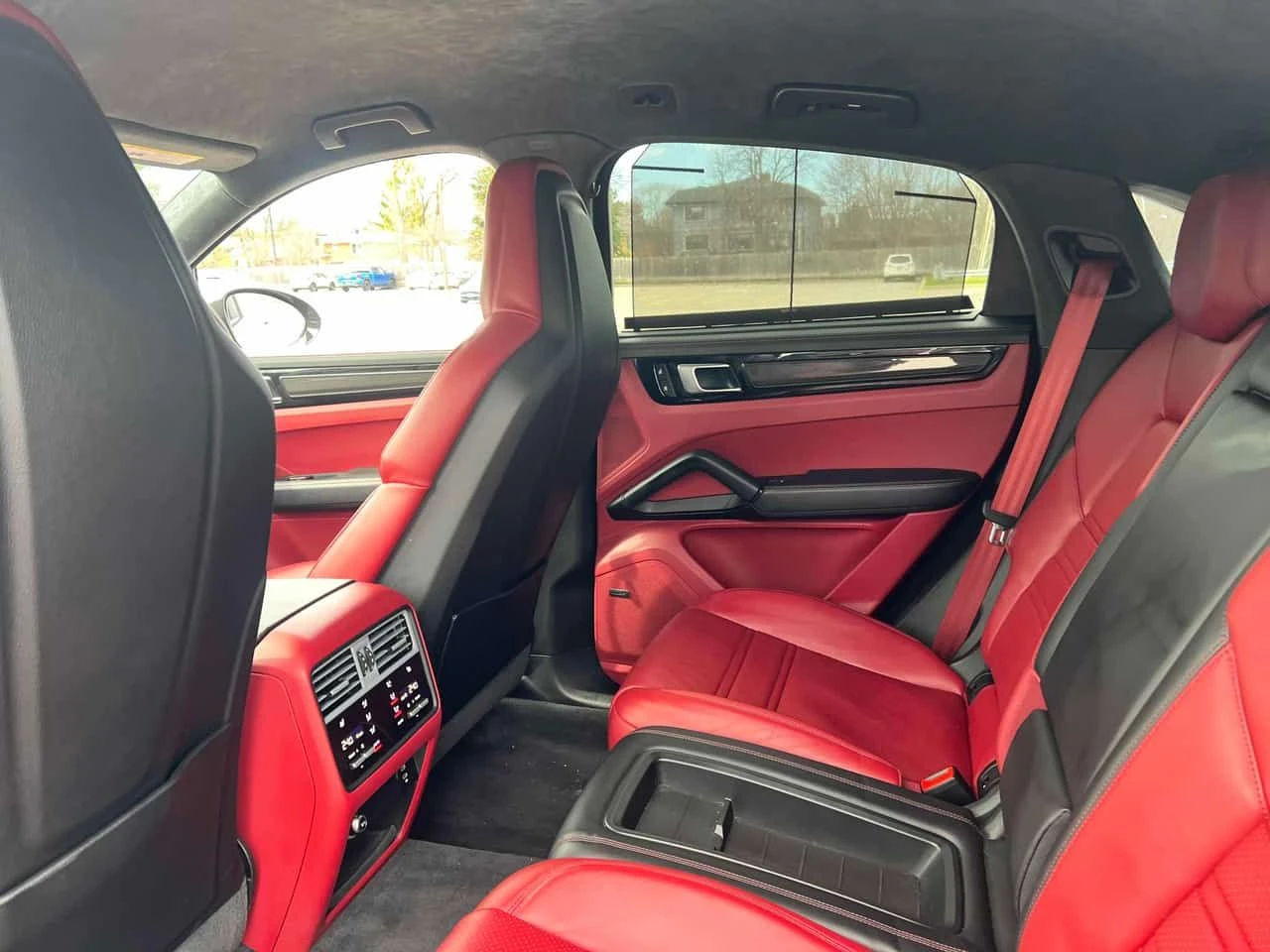 Porsche Cayenne * Turbo GT * ДИСТРОНИК* 360 КАМЕРА* HEAD UP* ОБДУХ, снимка 13 - Автомобили и джипове - 54204077