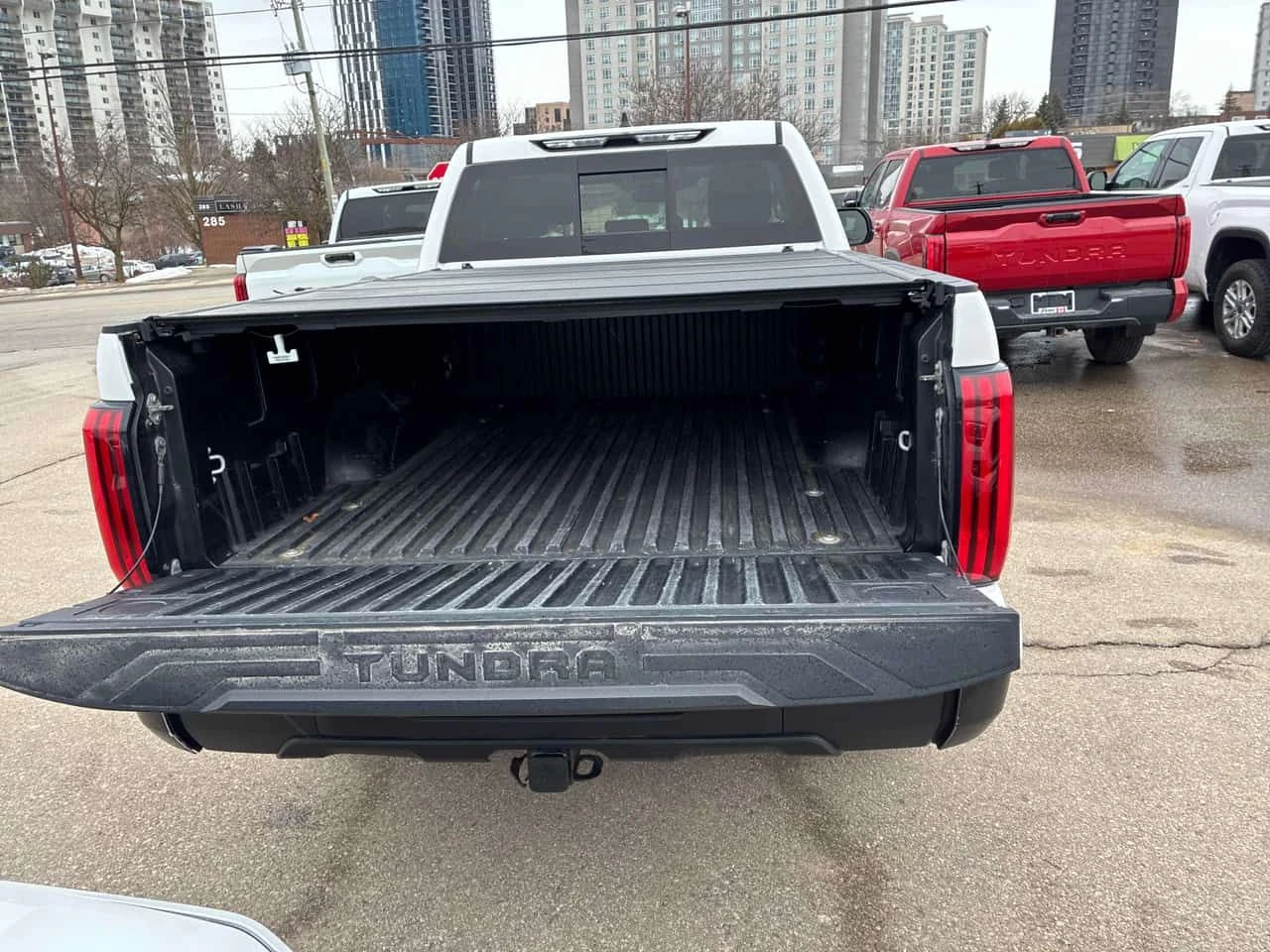 Toyota Tundra * SR * DISTRONIC* ПОДГРЕВ* ПАНОРАМА* , снимка 12 - Автомобили и джипове - 54210350