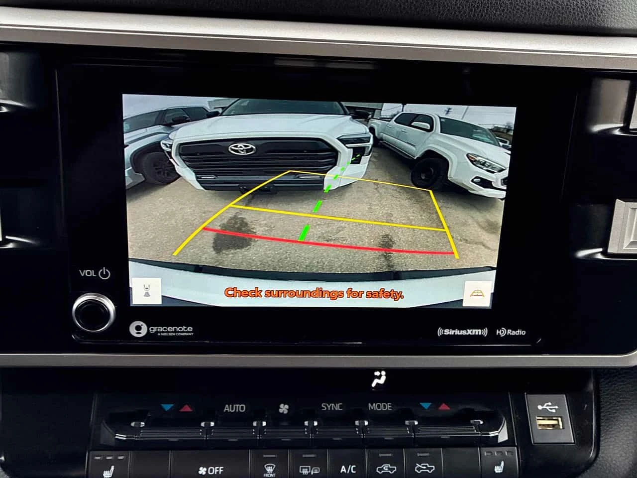 Toyota Tundra * SR * DISTRONIC* ПОДГРЕВ* ПАНОРАМА* , снимка 14 - Автомобили и джипове - 54210350