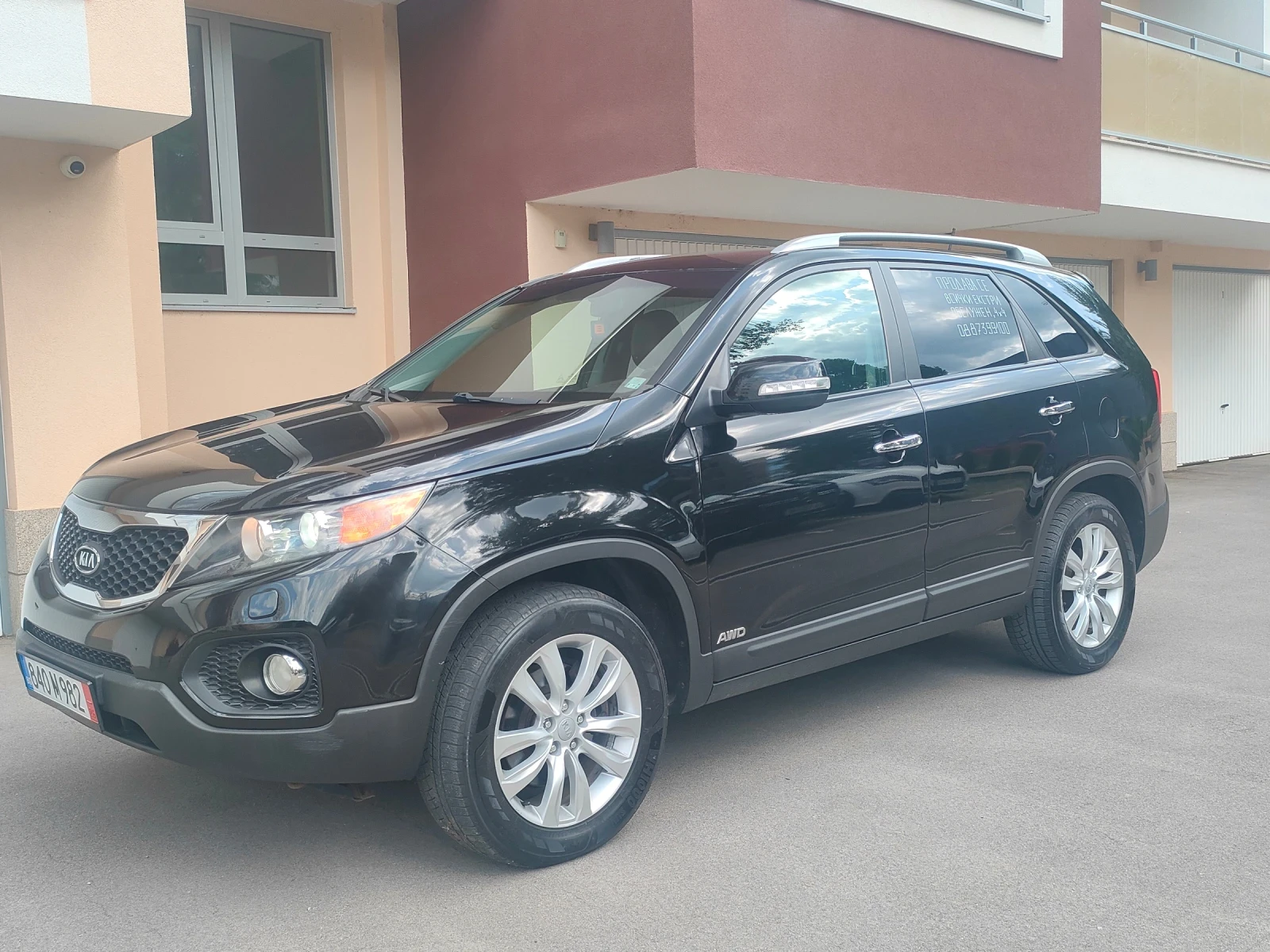 Kia Sorento 2.2 CRDi 4x4 Обслужен , снимка 9 - Автомобили и джипове - 54391166
