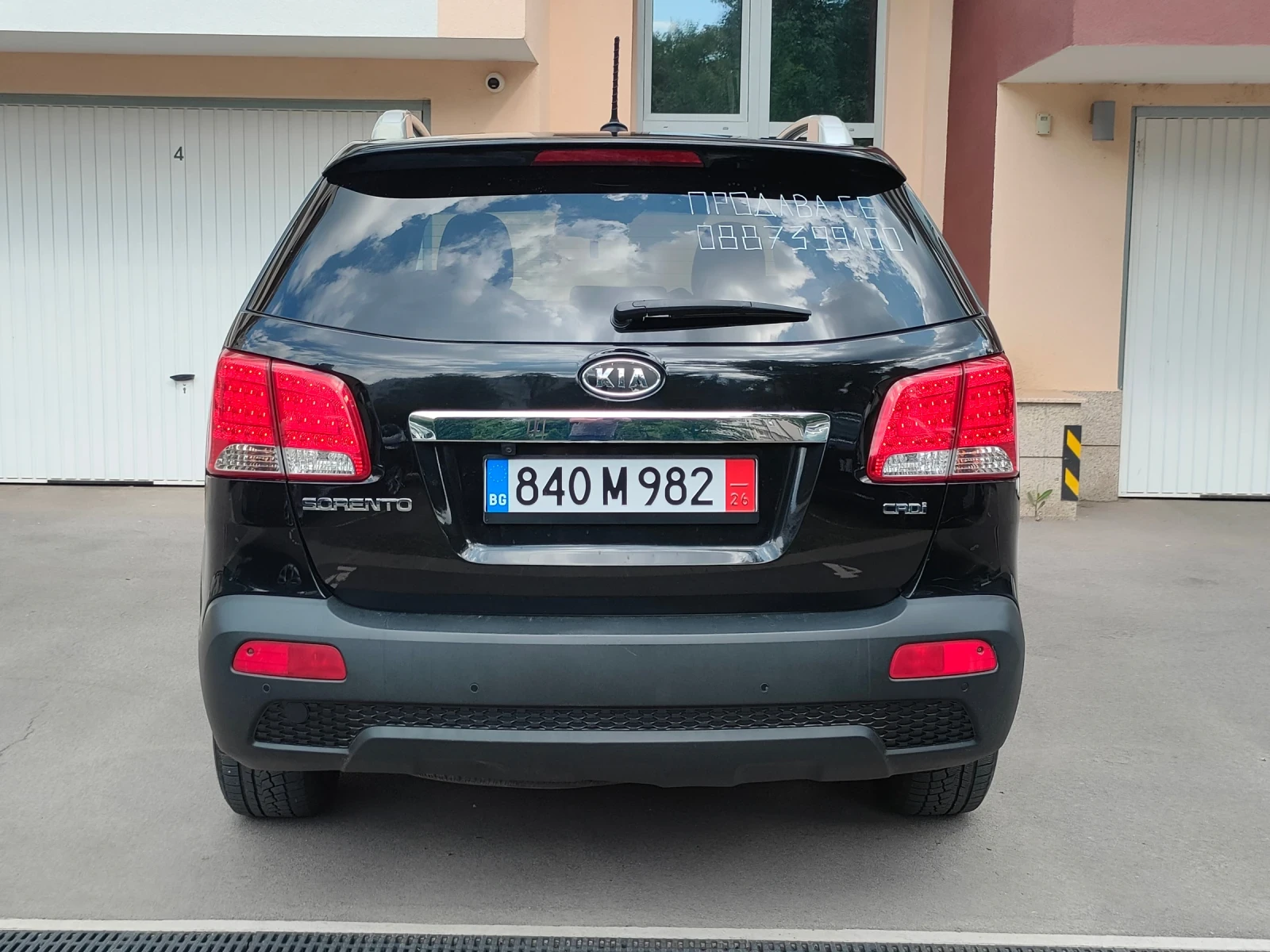 Kia Sorento 2.2 CRDi 4x4 Обслужен , снимка 8 - Автомобили и джипове - 54391166