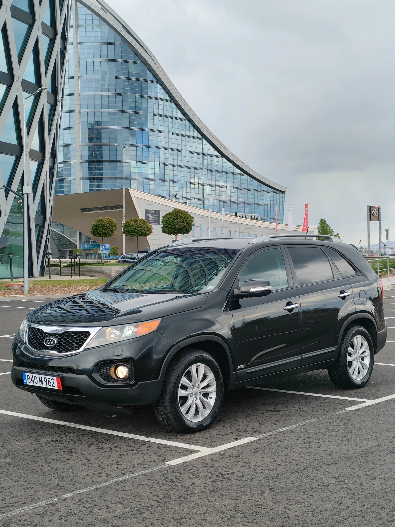 Kia Sorento 2.2 CRDi 4x4 Обслужен , снимка 7 - Автомобили и джипове - 54391166