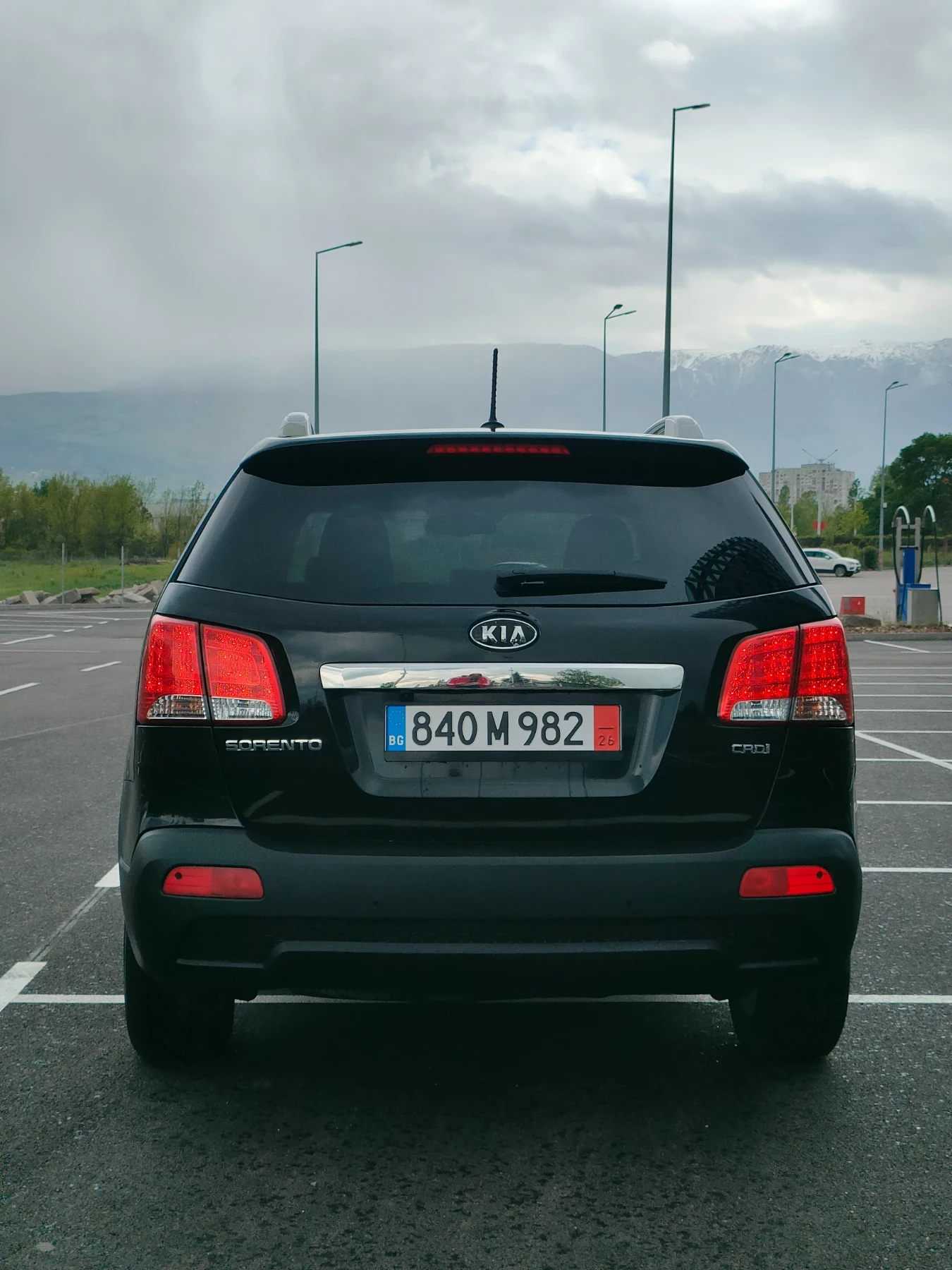 Kia Sorento 2.2 CRDi 4x4 Обслужен , снимка 5 - Автомобили и джипове - 54391166