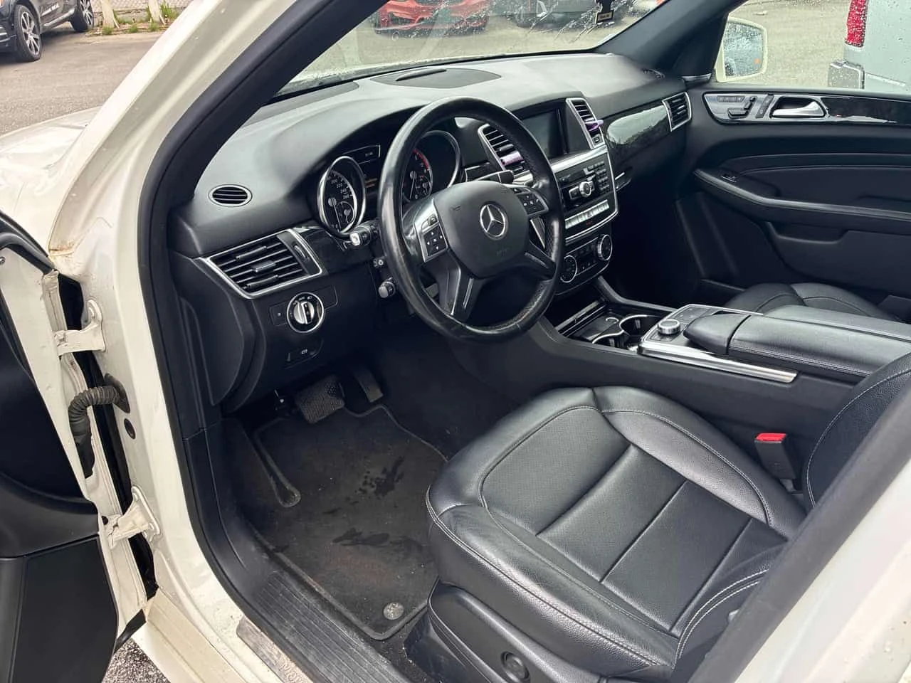 Mercedes-Benz ML 350  BLUETEC | distronic | 360 | pano | memory , снимка 8 - Автомобили и джипове - 54631105