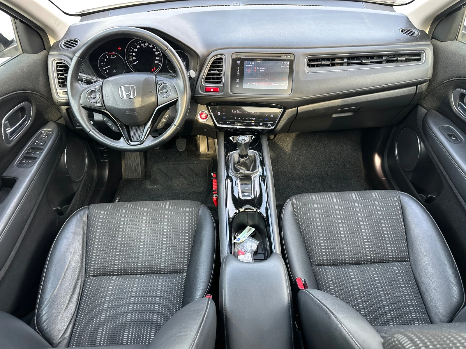 Honda Hr-v 1.6-EXECUTIVE+ DisTronick-1Г-Гаранция!, снимка 9 - Автомобили и джипове - 55123660