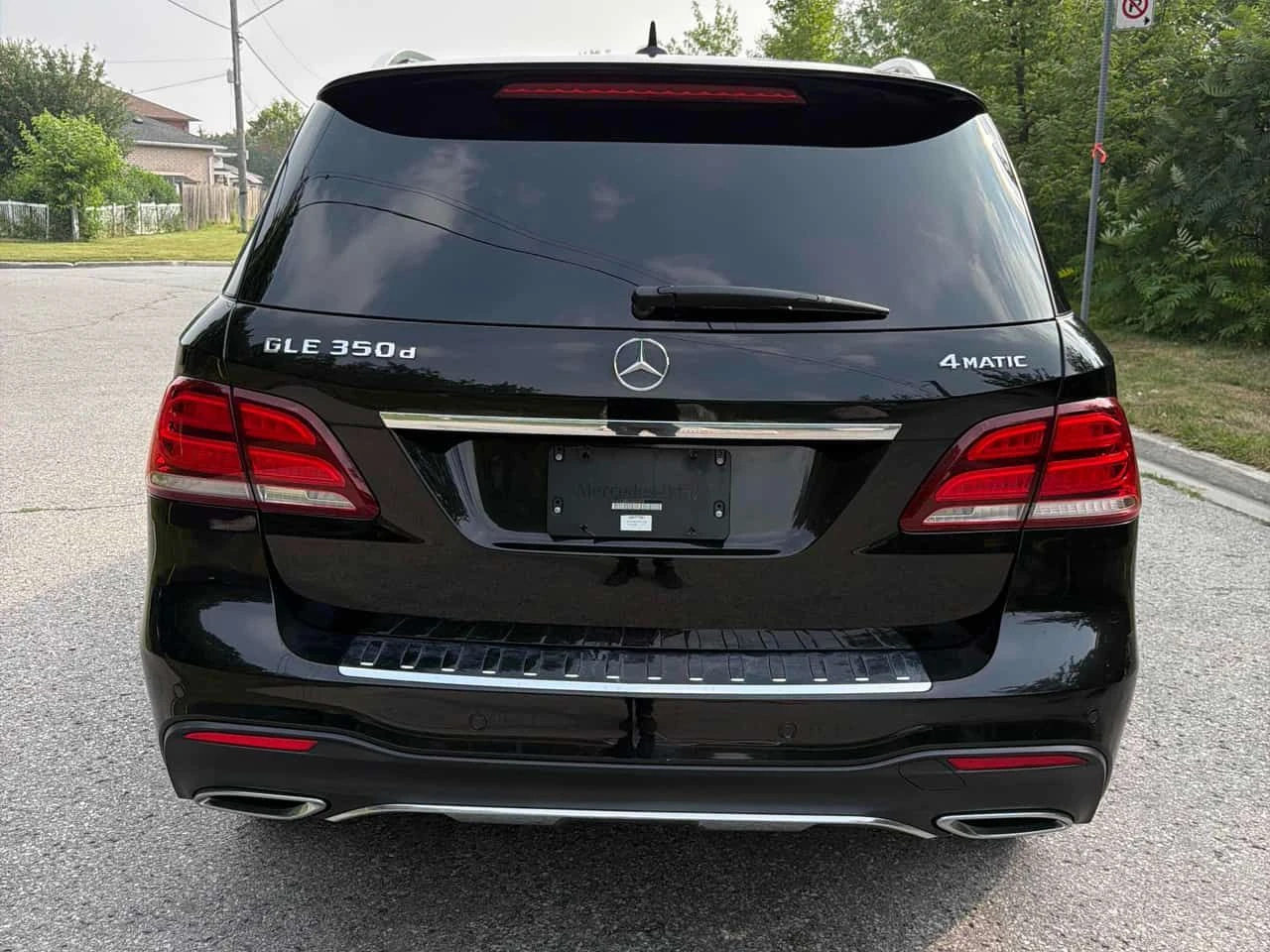 Mercedes-Benz GLE * 350d * CARFAX * БЕЗ ПЪРВОНАЧАЛНА ВНОСКА, снимка 4 - Автомобили и джипове - 55343836