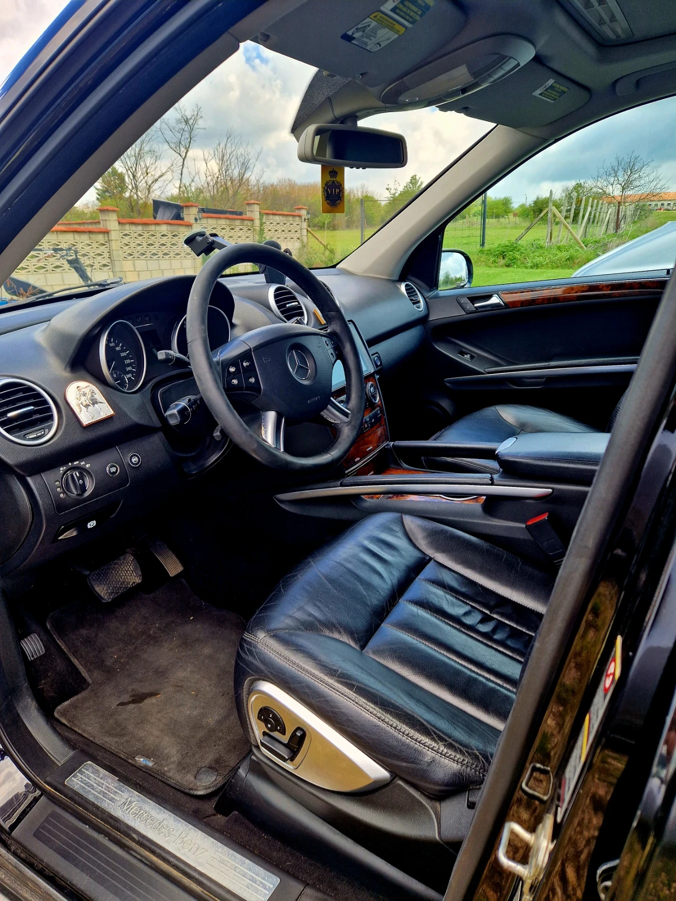 Mercedes-Benz ML 500, снимка 9 - Автомобили и джипове - 55397427