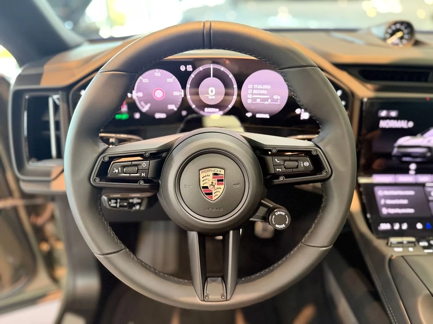 Porsche Cayenne Electric/PANO/BOSE/HEAD UP/360 /, снимка 12 - Автомобили и джипове - 55664086