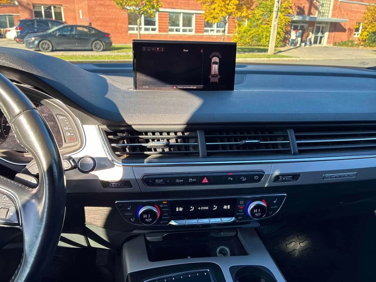 Audi Q7 * Technik * CARFAX * ����� �� ����������� | Mobile.bg � ����������� 9