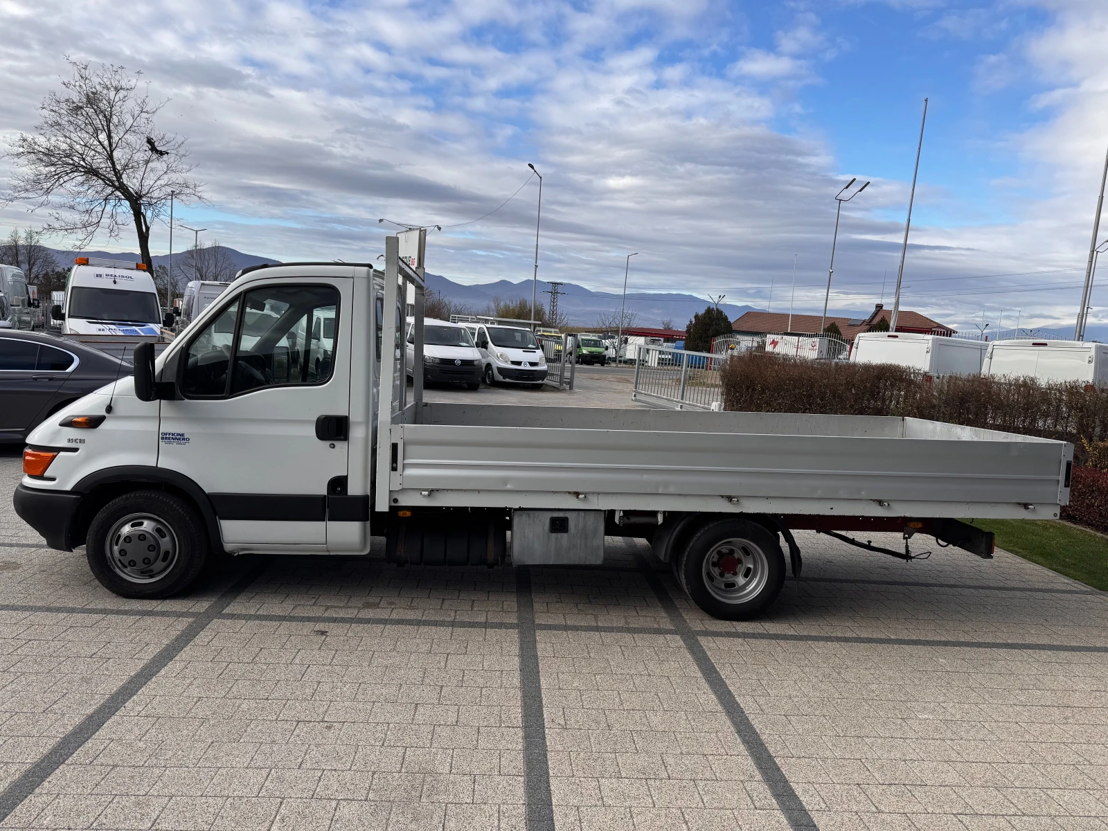 Iveco Daily 35C15 до 3.5т. 4.46м. Клима  - изображение 3