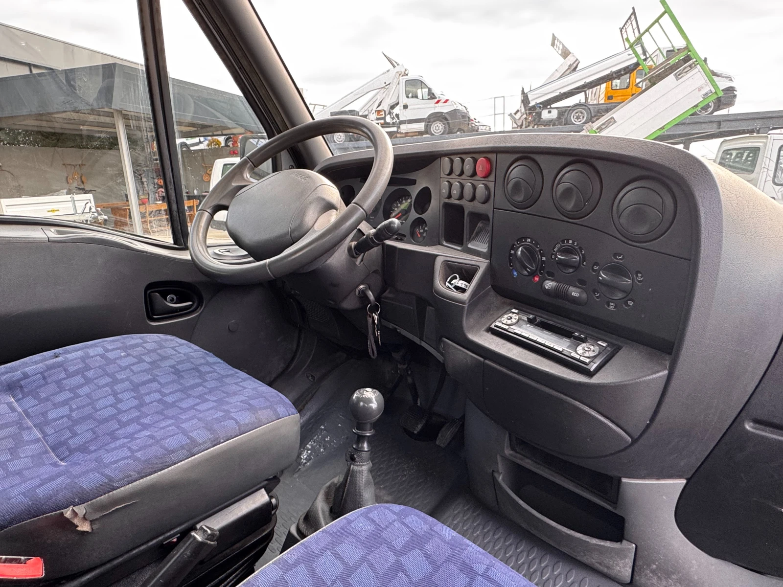 Iveco Daily 35C15 до 3.5т. 4.46м. Клима  - изображение 10