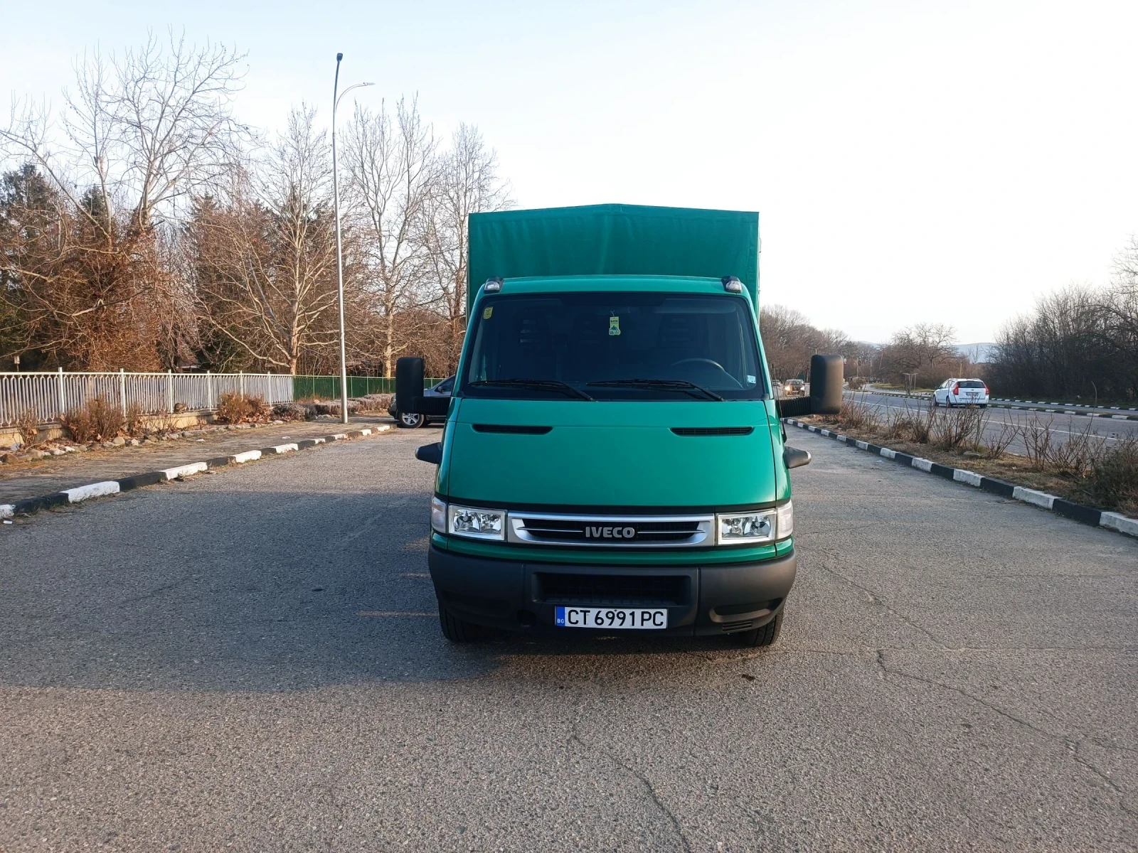 Iveco Daily 40С17 Регистриран Б категория до 3.5т, снимка 2 - Бусове и автобуси - 53710835