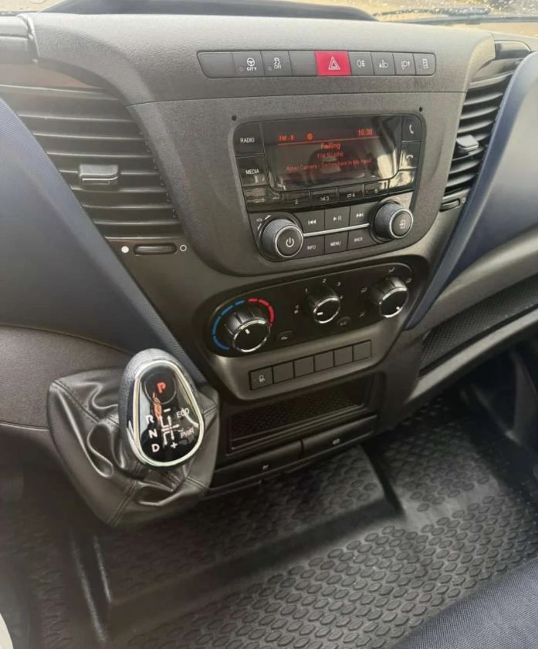Iveco 35c18 КАТ Б 8пал, снимка 14 - Бусове и автобуси - 56239103
