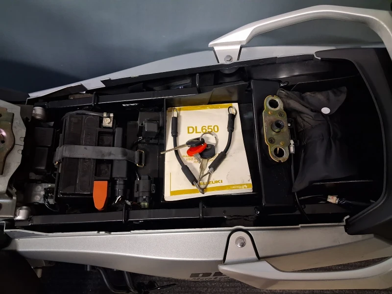 Suzuki V-strom DL 650i, снимка 15 - Мотоциклети и мототехника - 53262980