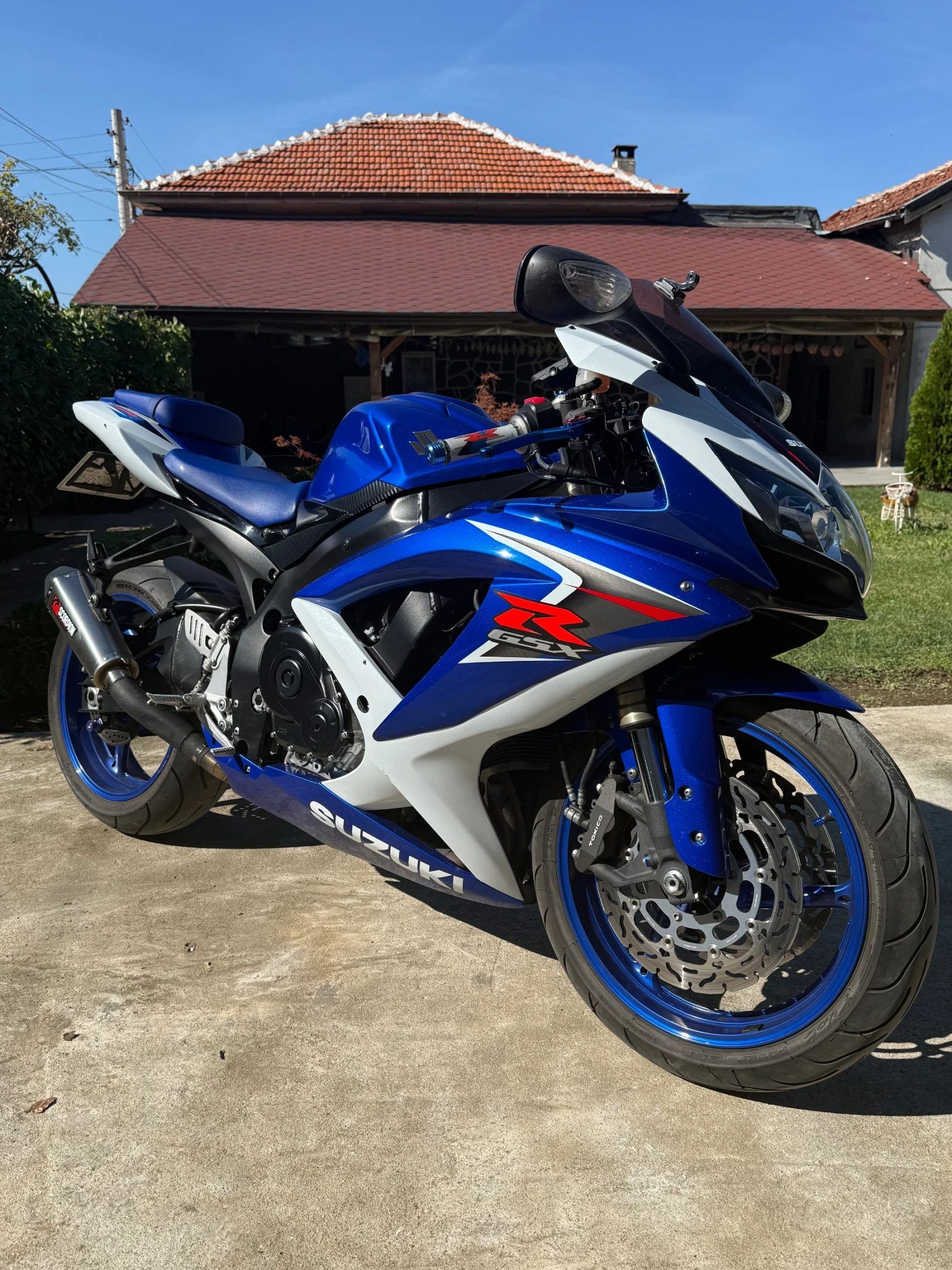 Suzuki Gsxr Suzuki GSXR-600 K8