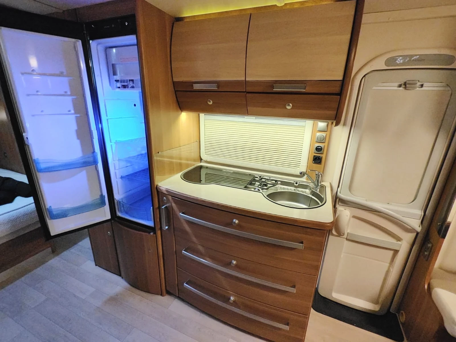 �������� Fendt Opal | Mobile.bg � ����������� 15