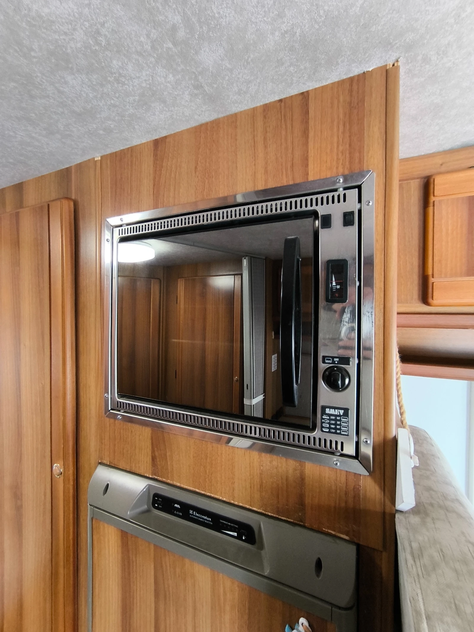 Кемпер Rimor SuperBrig 729, снимка 15 - Каравани и кемпери - 53985483