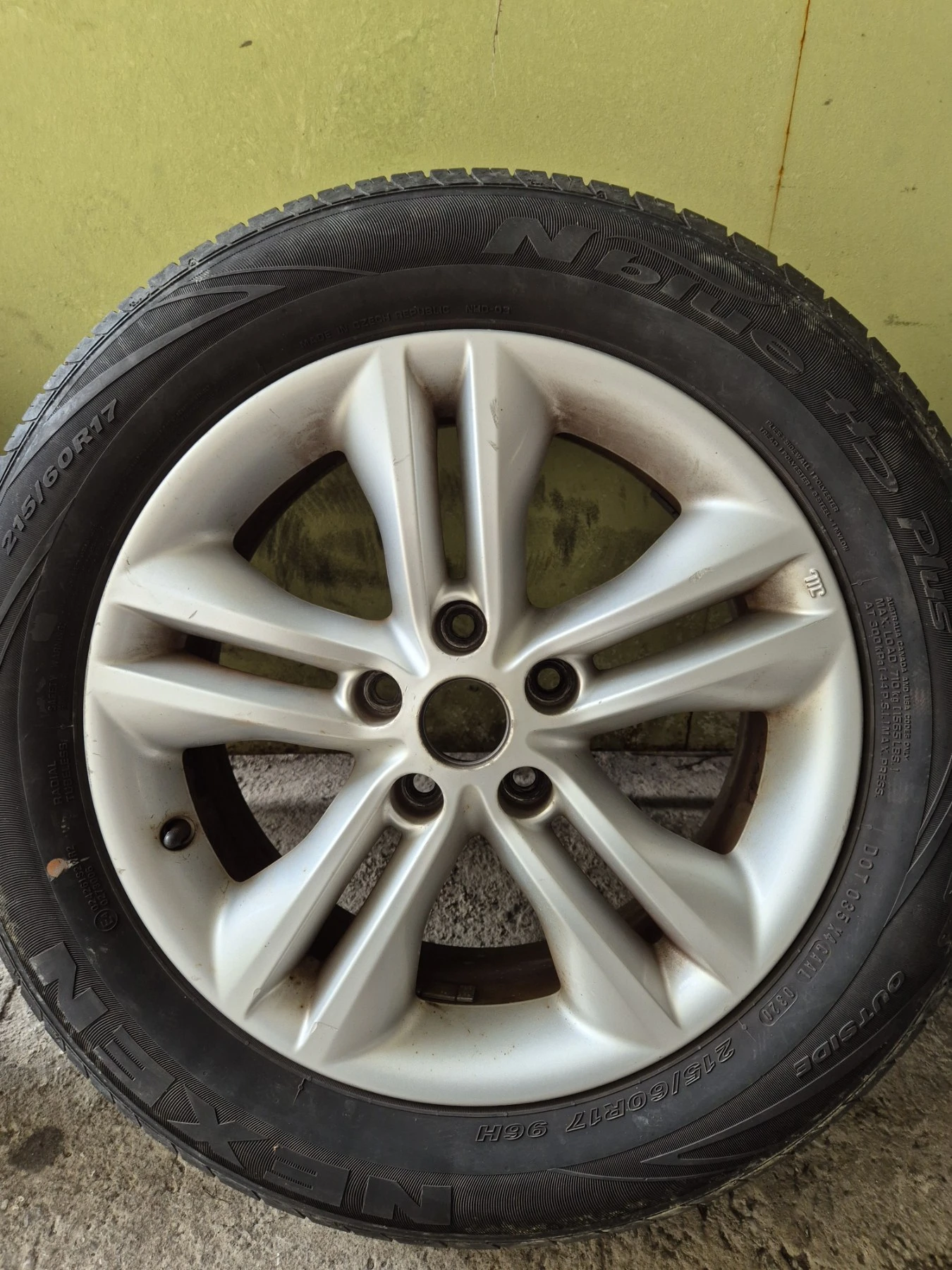 ���� � ������ 215/60R17 �� Nissan | Mobile.bg � ����������� 2