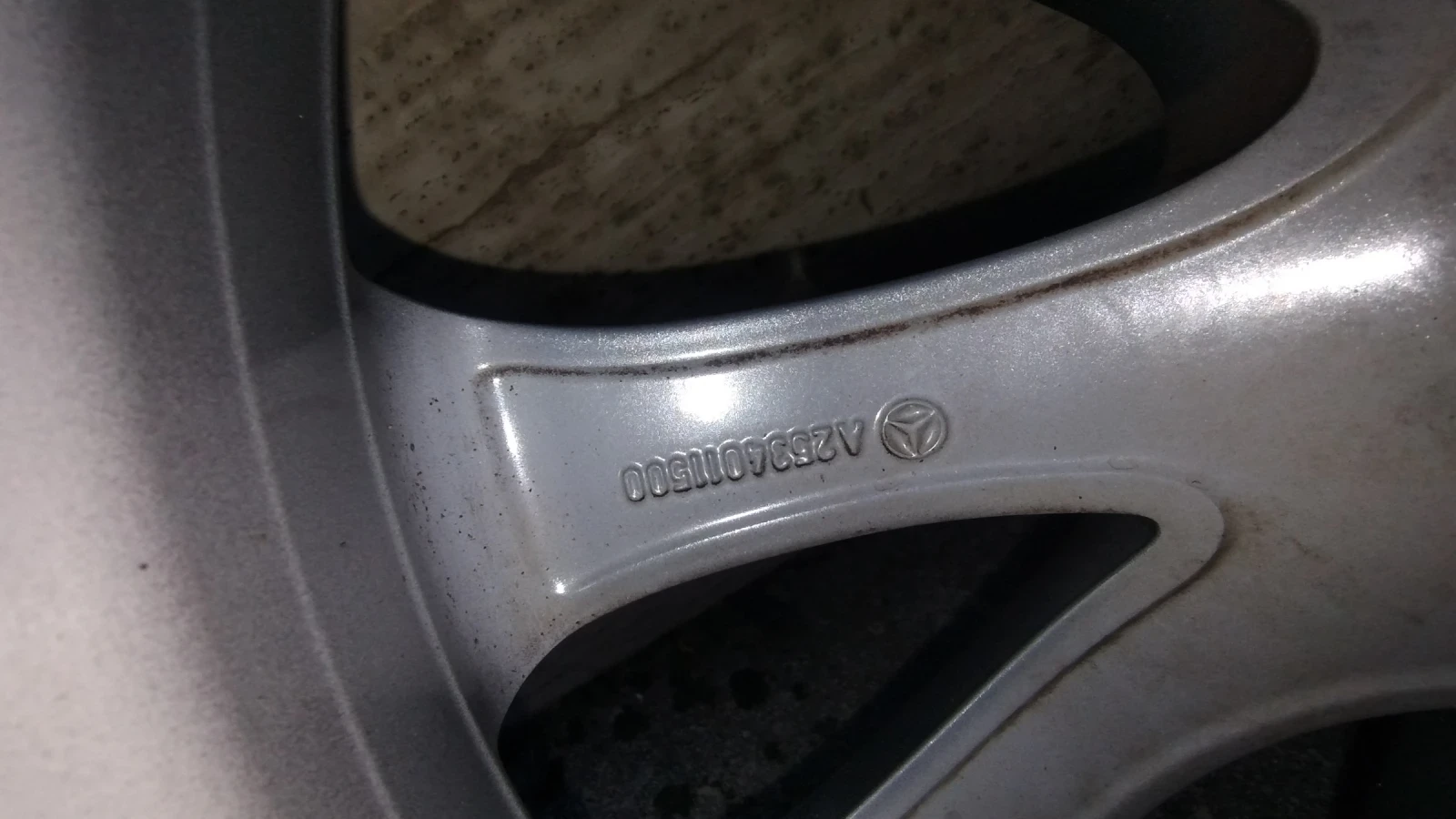 Гуми с джанти Bridgestone 235/60R18, снимка 3 - Гуми и джанти - 53934672