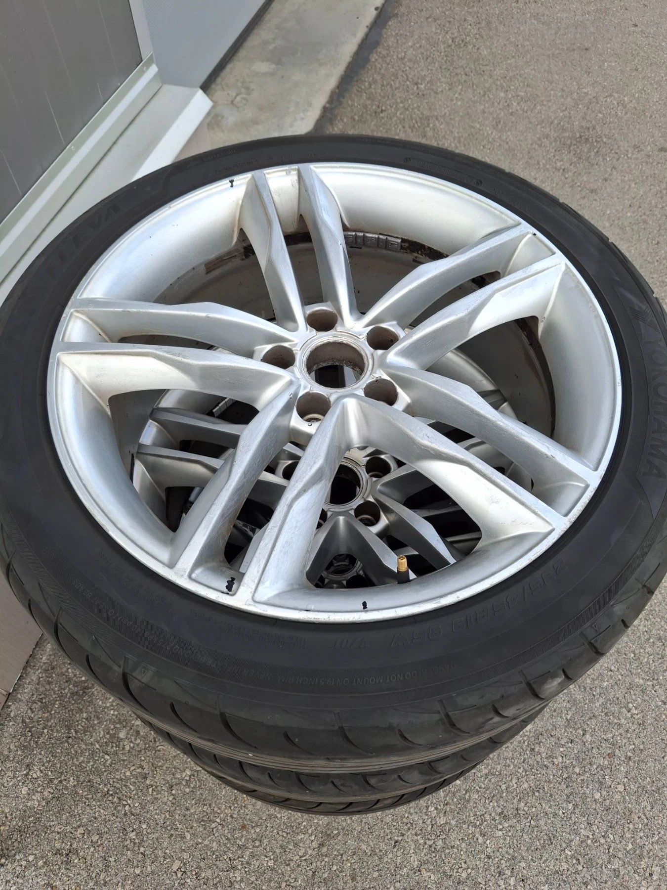 ���� � ������ 235/45R19 �� Audi | Mobile.bg � ����������� 4